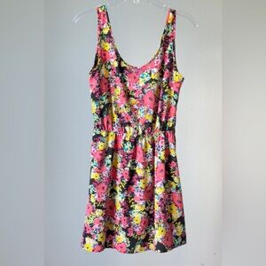 Floral Sleeveless Dress, size M